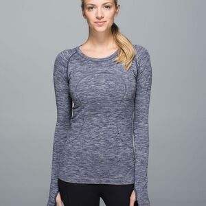 Lululemon Run: Swiftly Tech Long Sleeve Crew Space Dye Heathered Going Grape